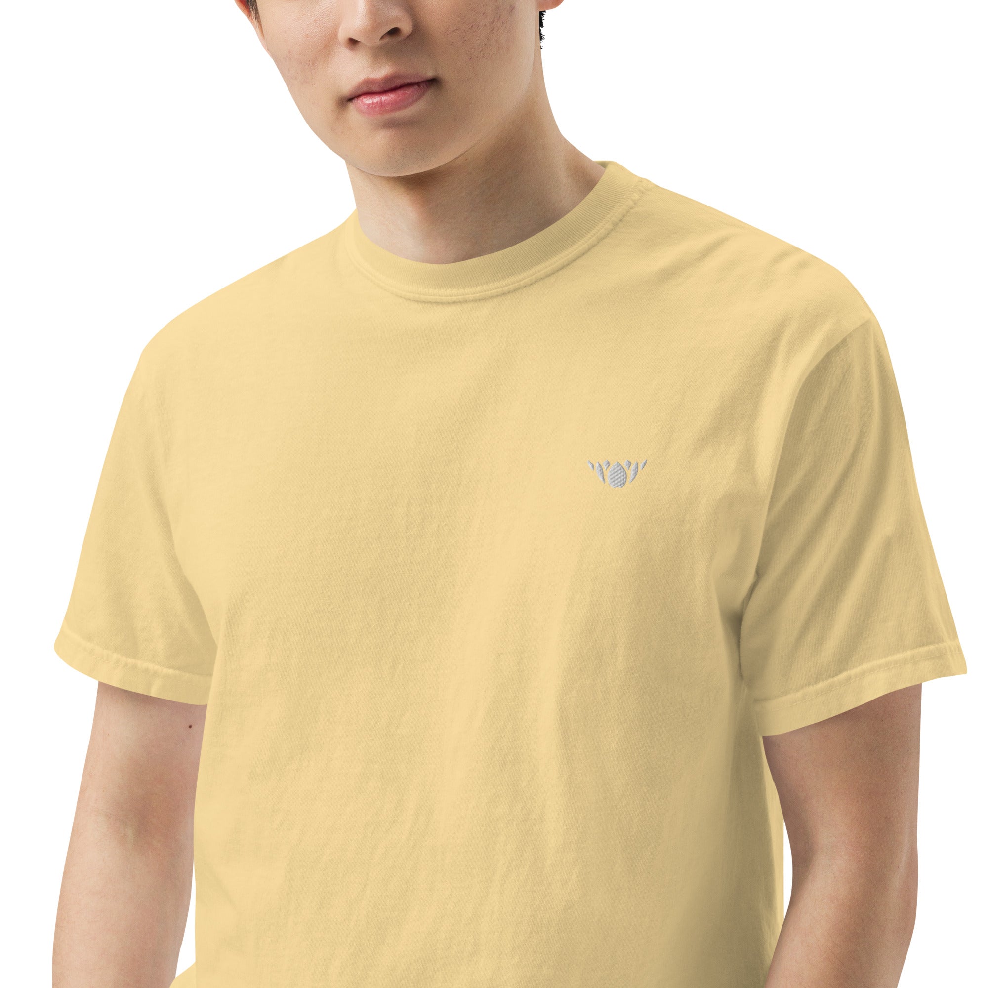Lotus-Men’s garment-dyed heavyweight t-shirt