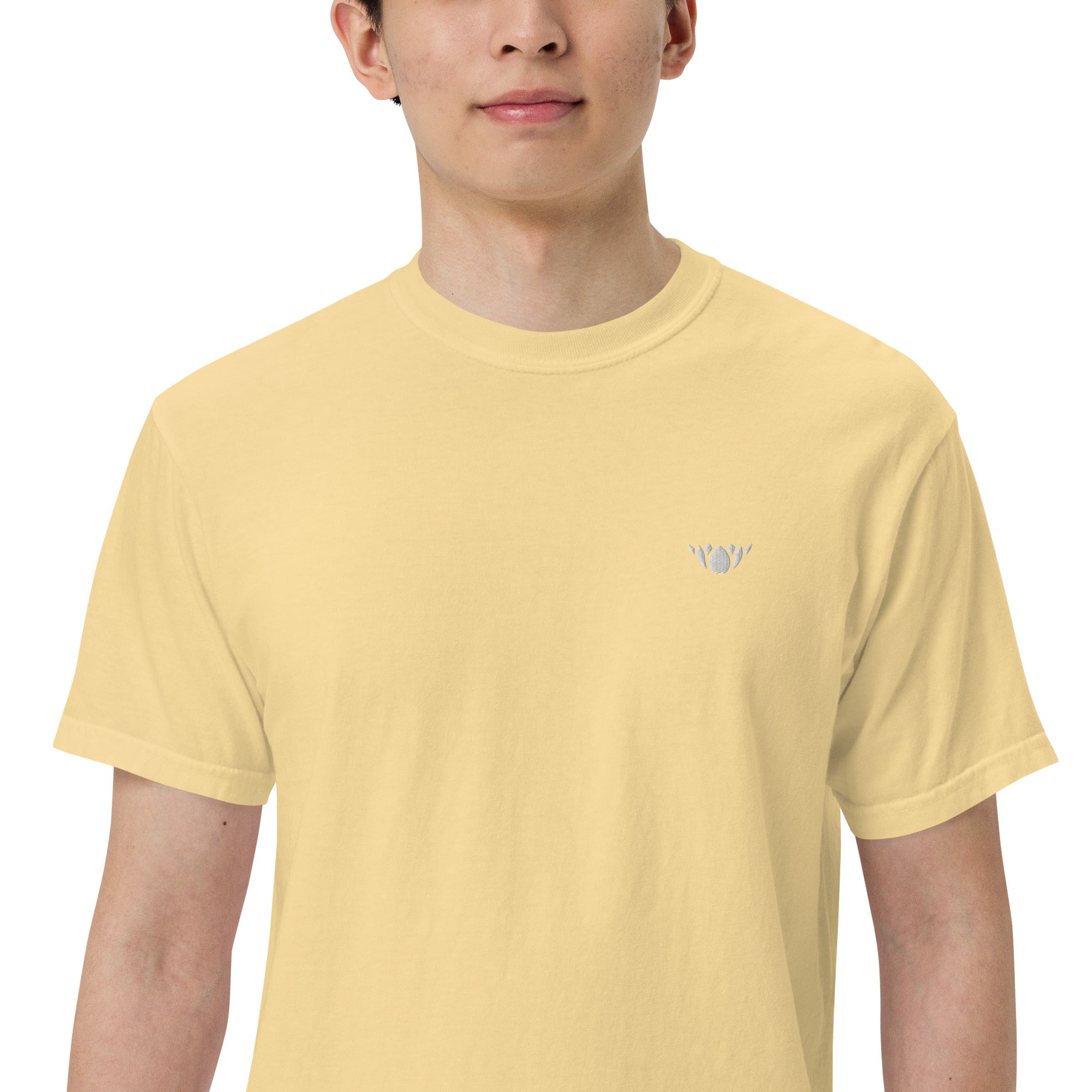 Lotus-Men’s garment-dyed heavyweight t-shirt
