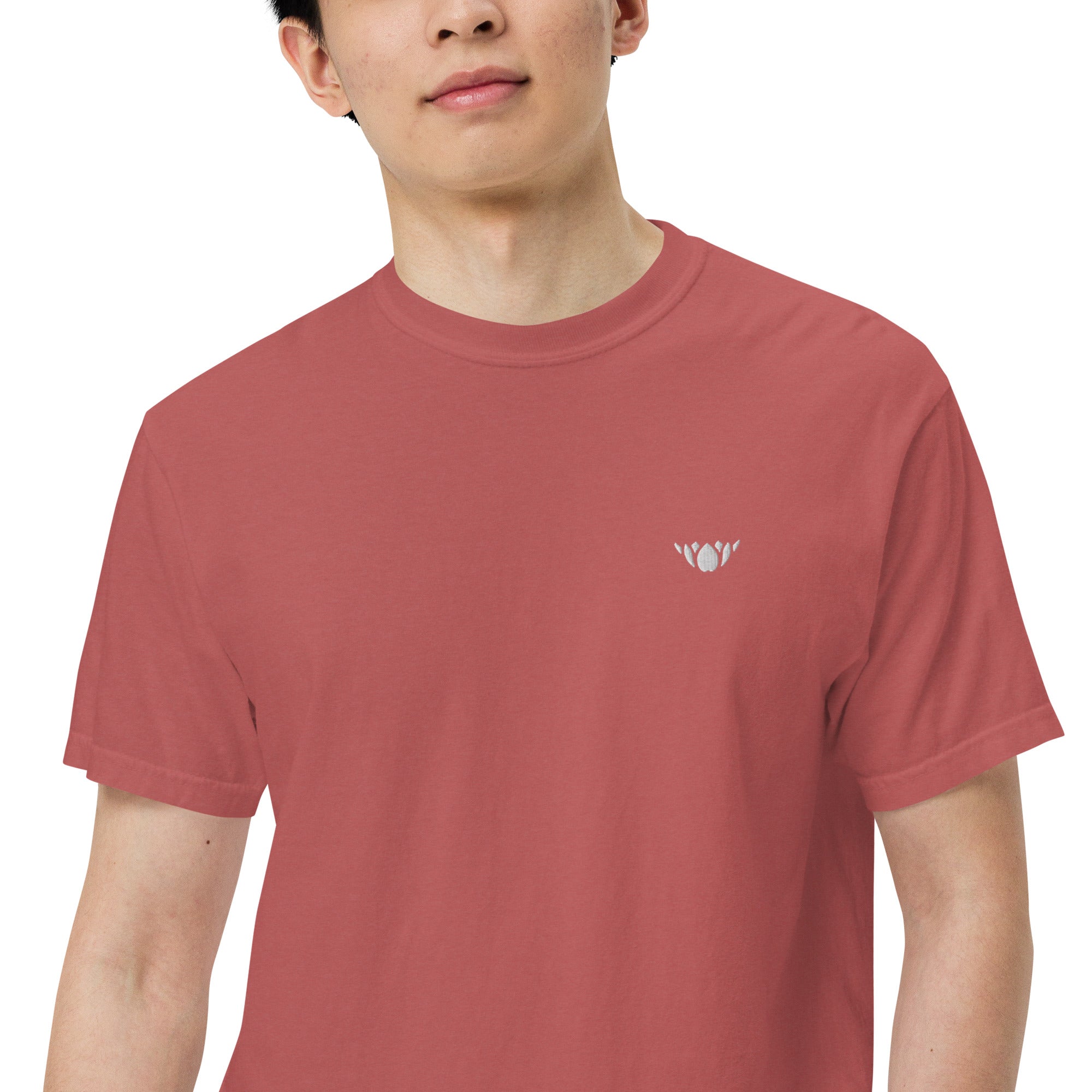 Lotus-Men’s garment-dyed heavyweight t-shirt