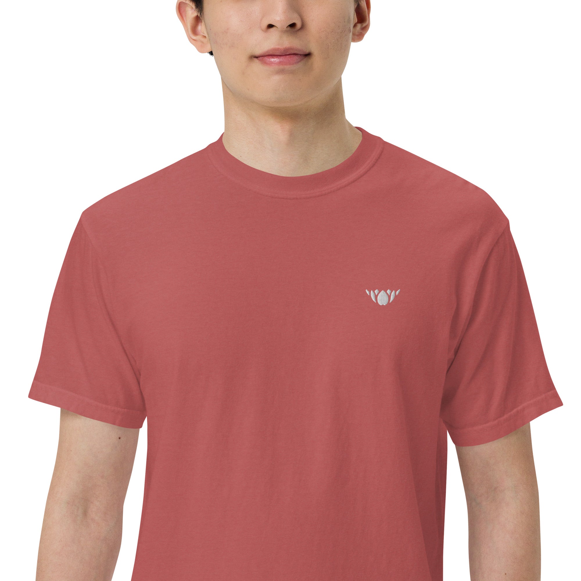 Lotus-Men’s garment-dyed heavyweight t-shirt