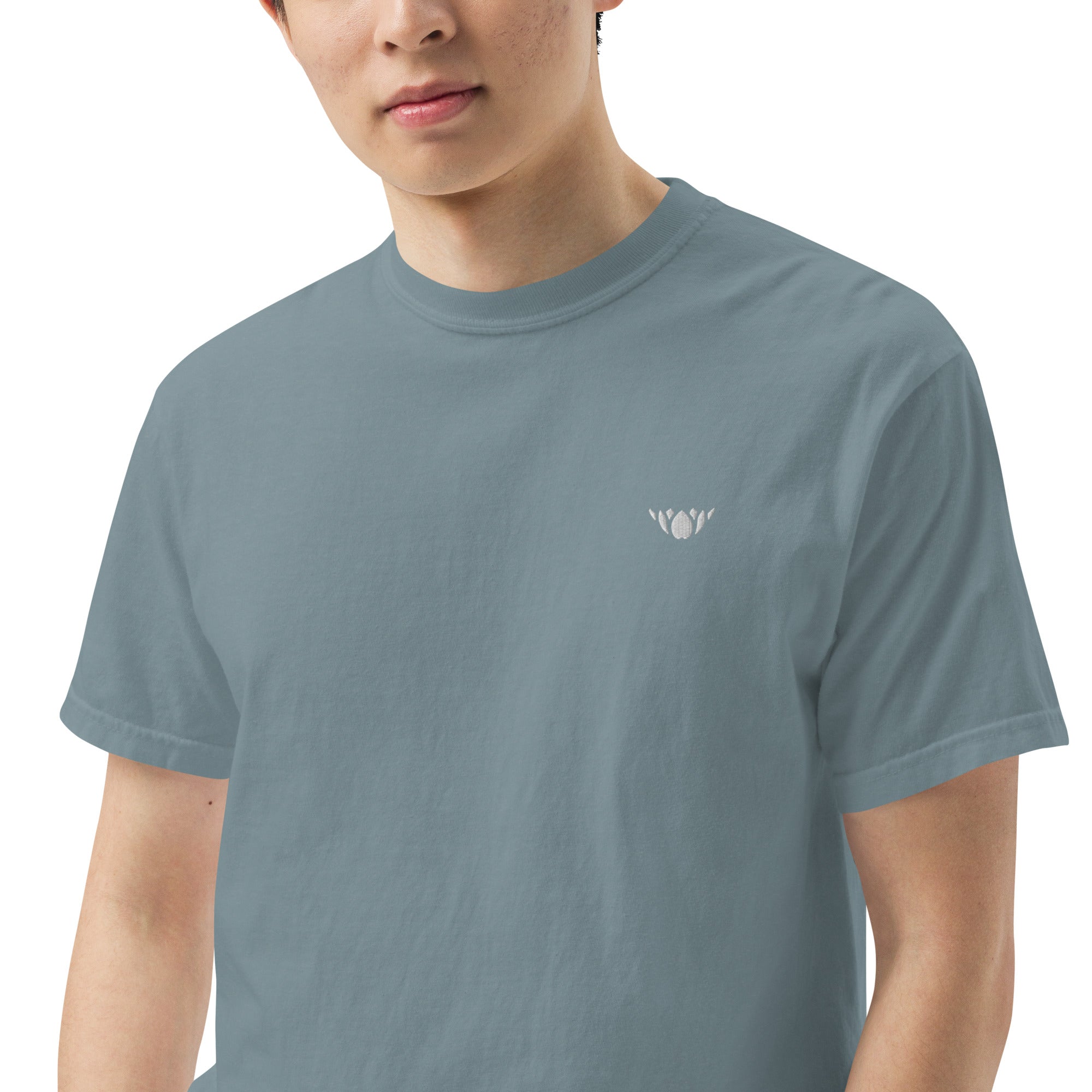 Lotus-Men’s garment-dyed heavyweight t-shirt