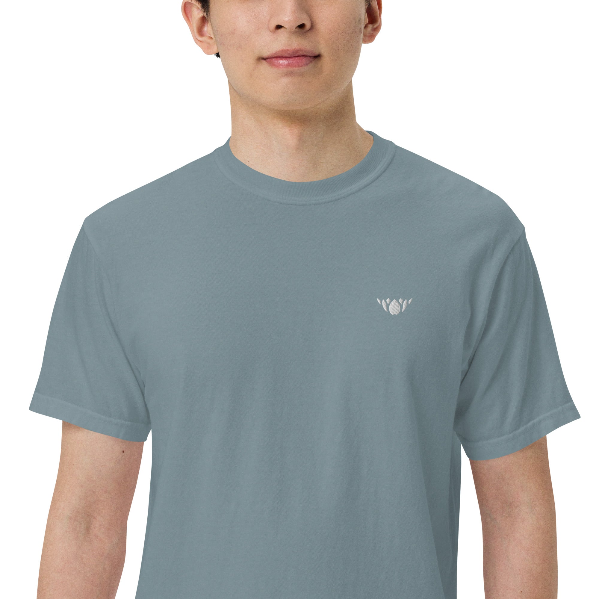 Lotus-Men’s garment-dyed heavyweight t-shirt