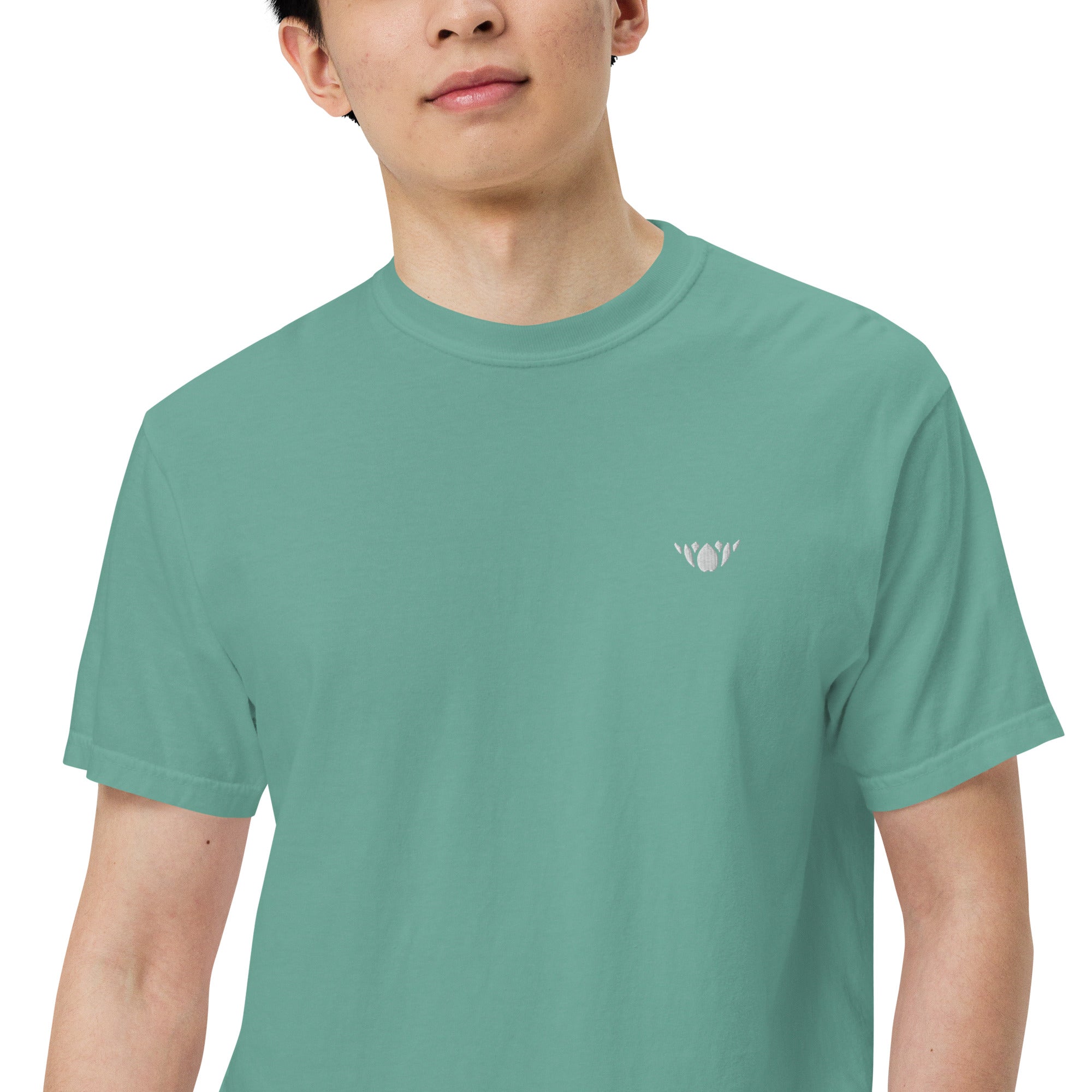 Lotus-Men’s garment-dyed heavyweight t-shirt