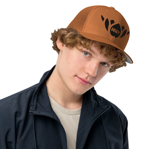 Lotus-Closed-back trucker cap