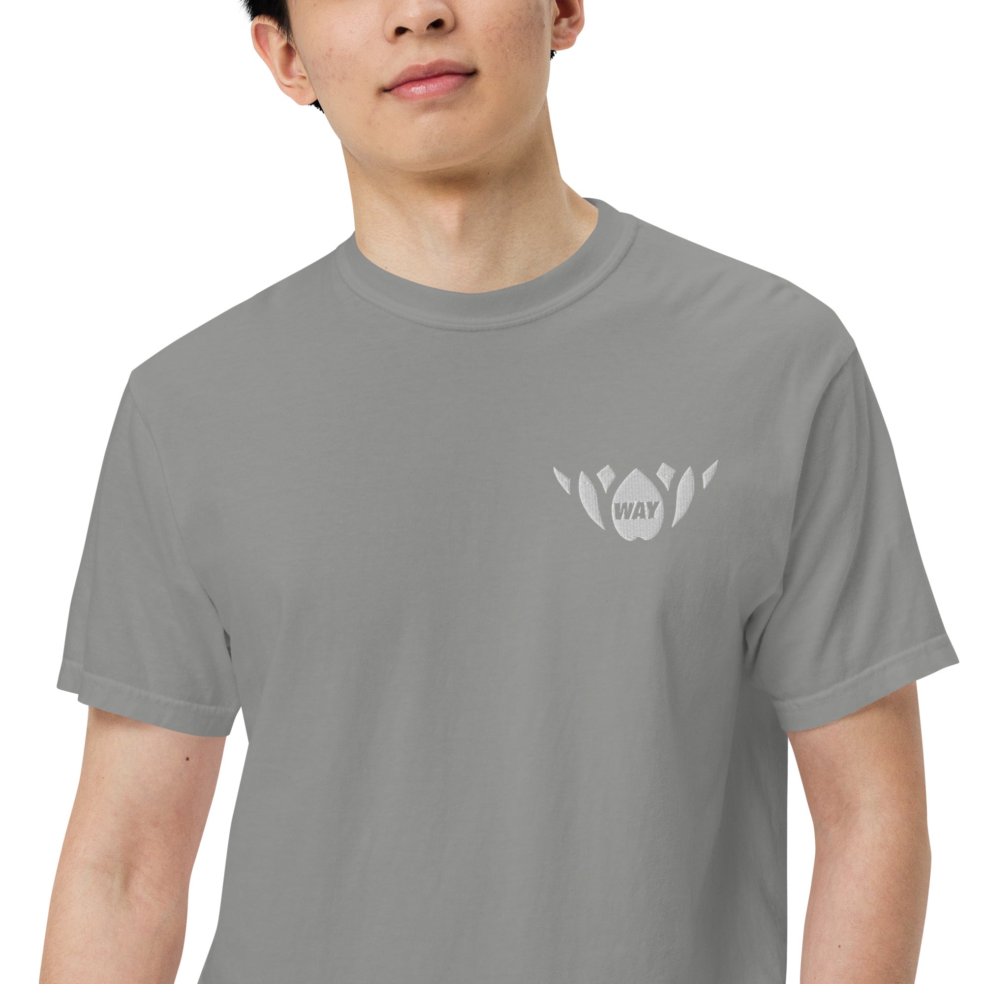 WAY Lotus-Men’s garment-dyed heavyweight t-shirt