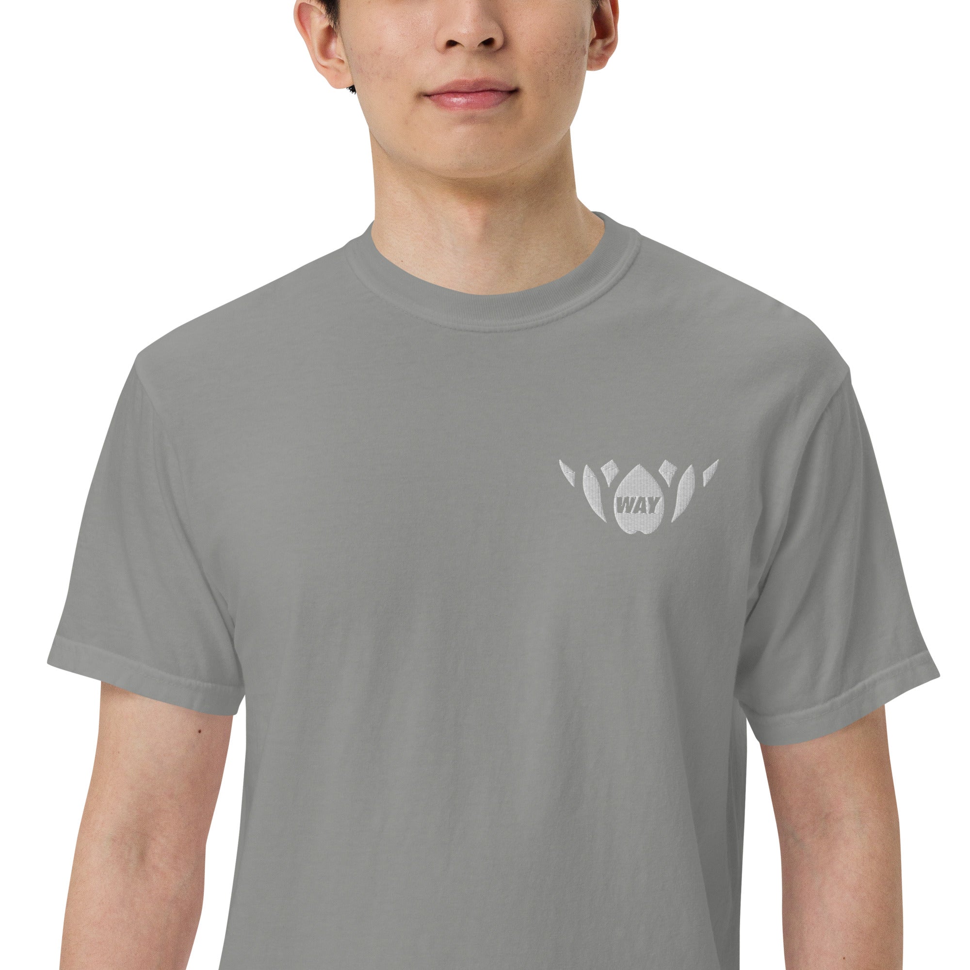 WAY Lotus-Men’s garment-dyed heavyweight t-shirt